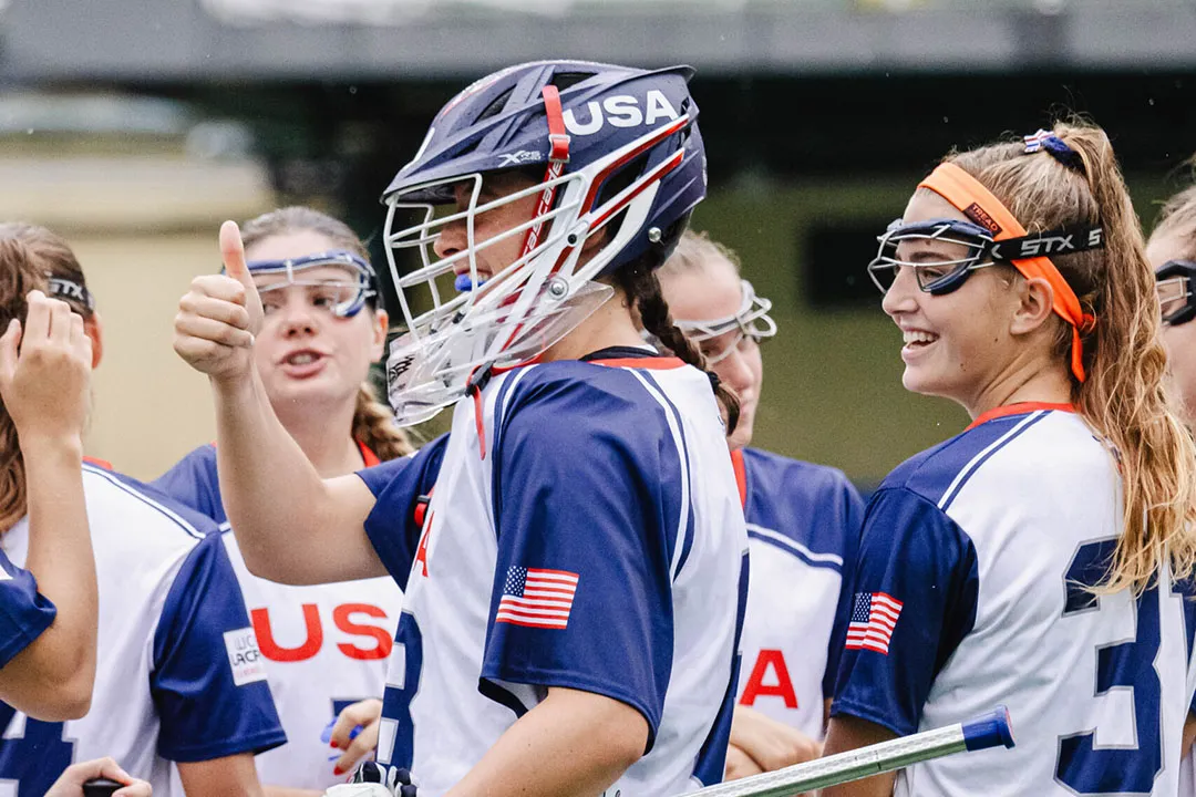 usa team huddle