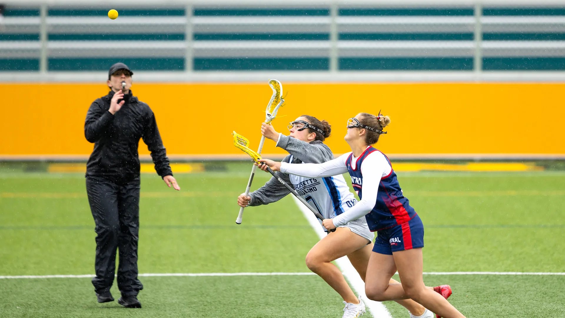 Massachusetts / Rhode Island player fights for the draw against a Central Pennsylvania player