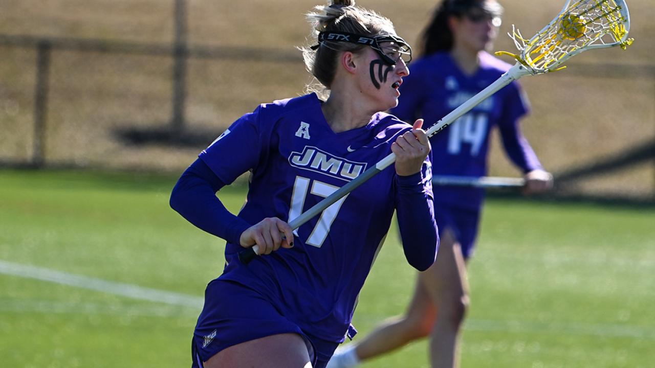 Isabella Peterson had eight goals and seven draw controls on Saturday.