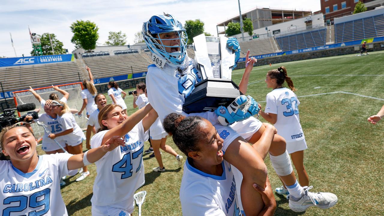 UNC's Betty Nelson and Brooklyn Walker-Welch