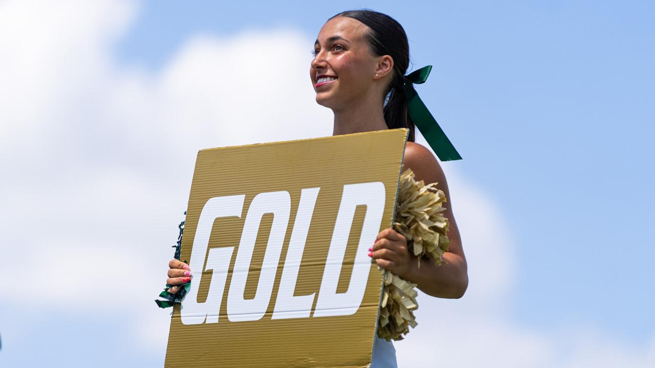 USF cheerleader