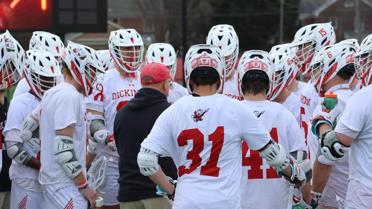 Dickinson men's lacrosse huddle