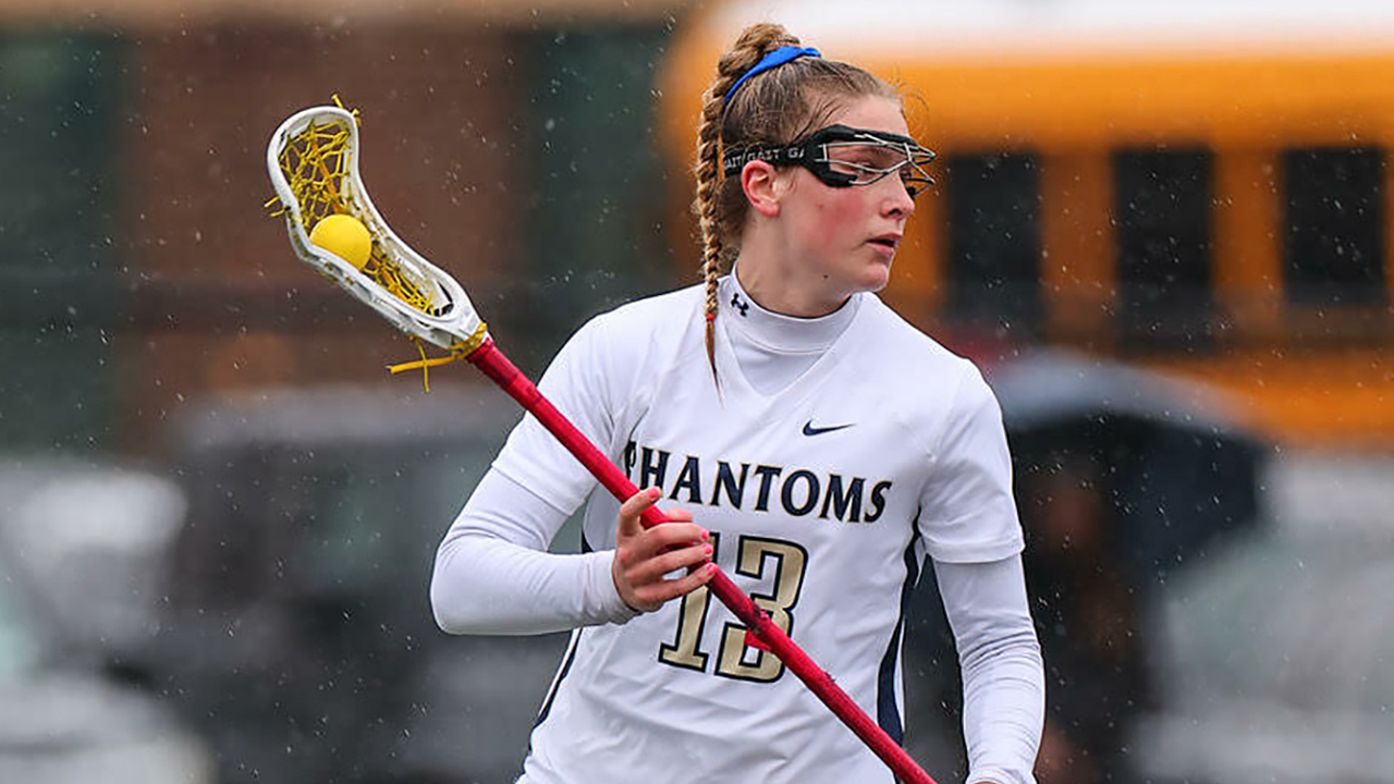 Bayport-Blue Point (N.Y.) girls' lacrosse player Ava Meyn