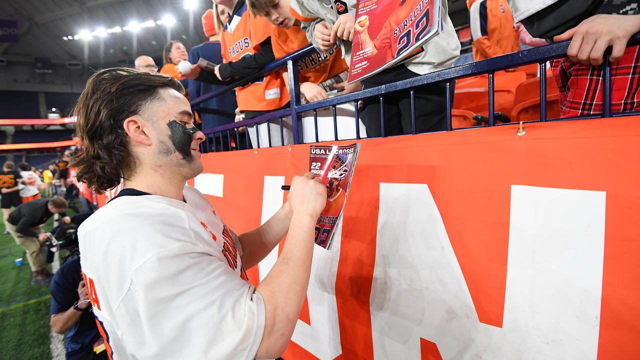 Joey Spallina signing autographis