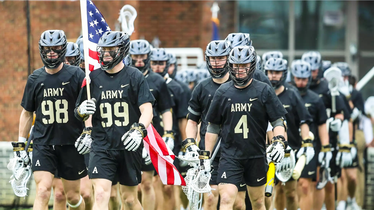 Army men's lacrosse team makes its entrance